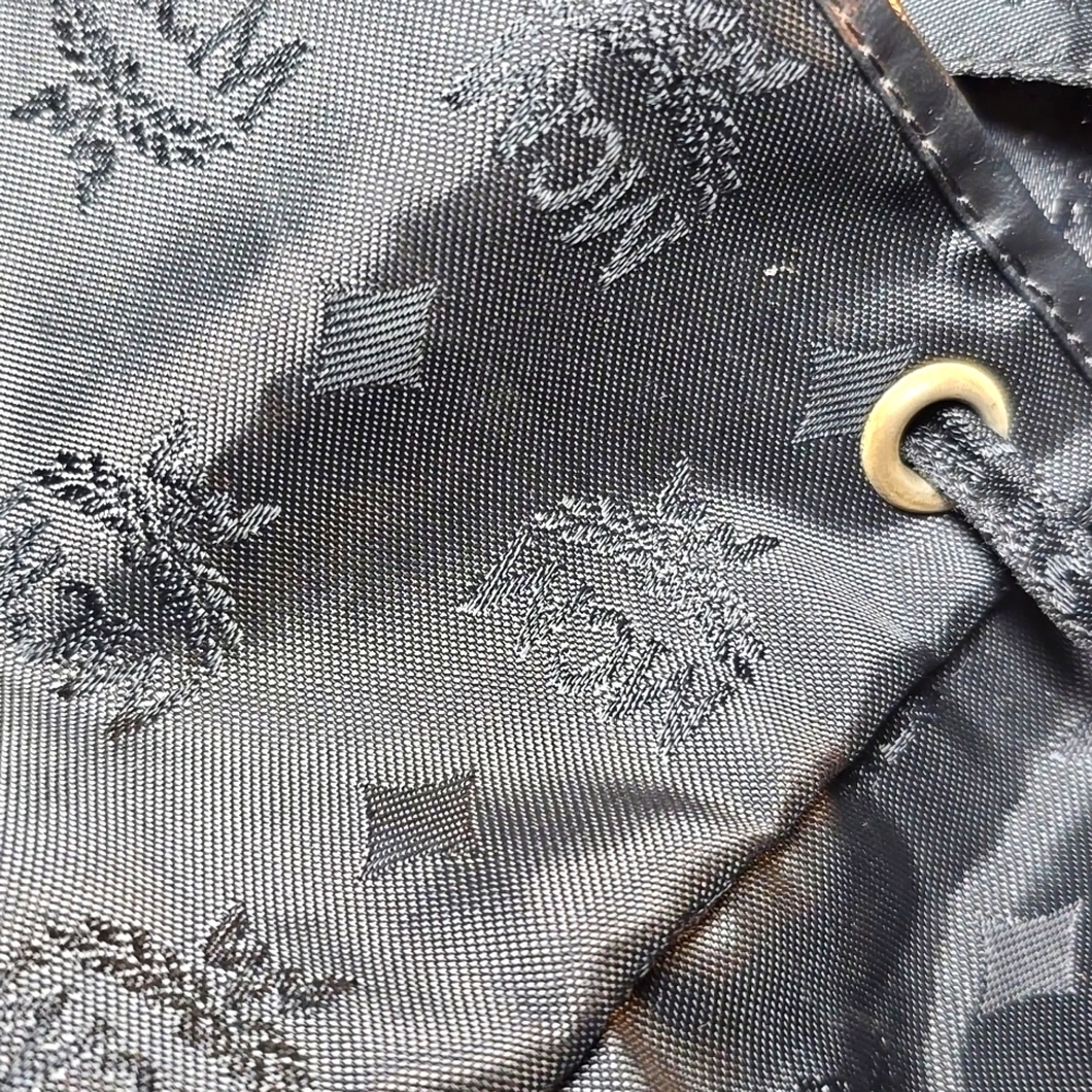 MCM Black Backpack with Vintage-Inspired Design - Picture 8 of 9